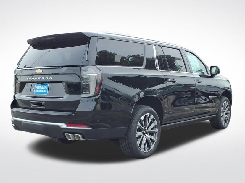 2026 Chevrolet Suburban - Image 4