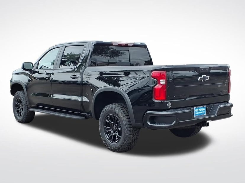 2026 Chevrolet Silverado 1500 - Image 3