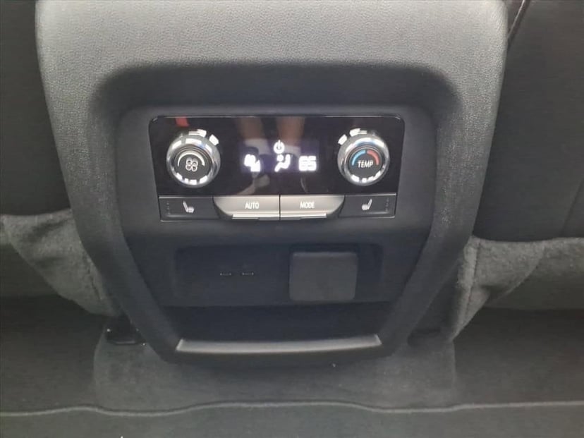 2026 Chevrolet Traverse - Image 19