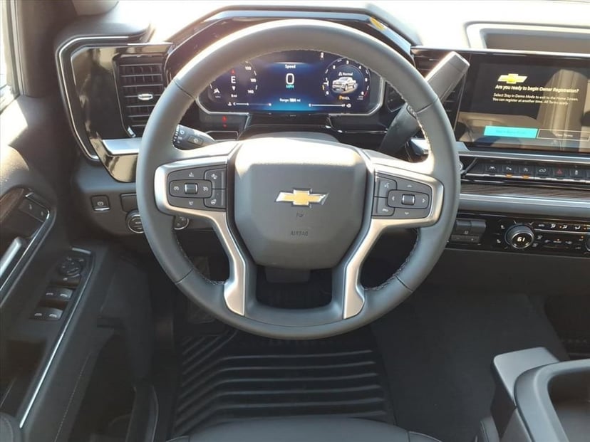 2026 Chevrolet Silverado 1500 - Image 15
