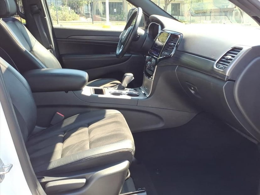 2021 Jeep Grand Cherokee - Image 15