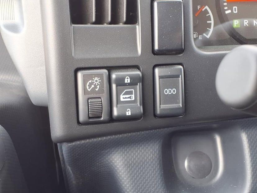 2025 Chevrolet Low Cab Forward 5500 XG - Image 9