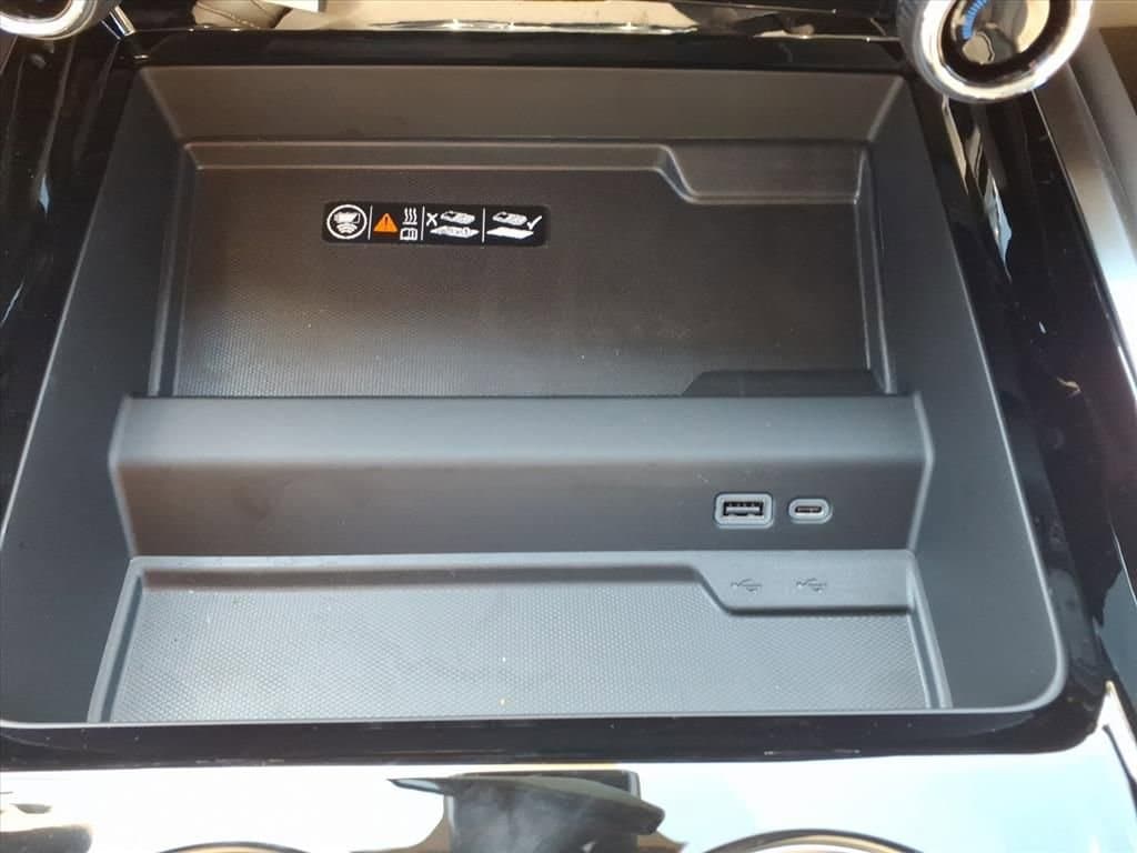 2026 Chevrolet Suburban - Image 22