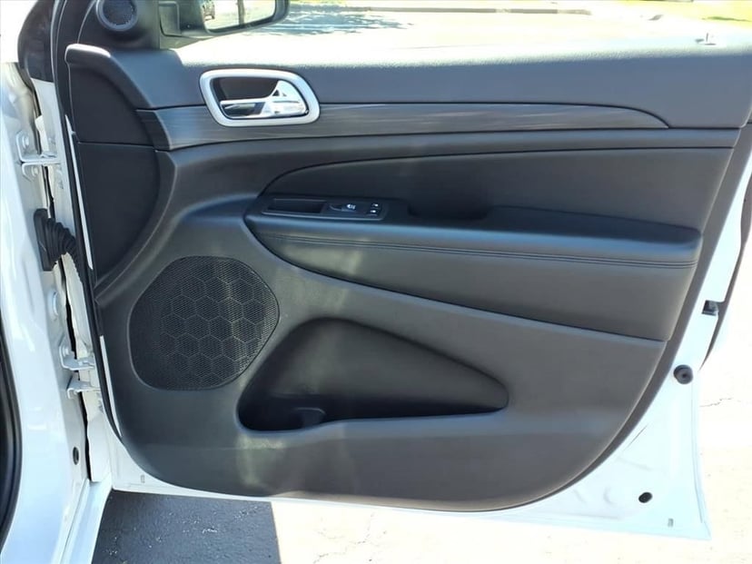 2021 Jeep Grand Cherokee - Image 14