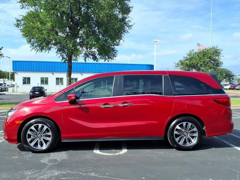 2022 Honda Odyssey - Image 7