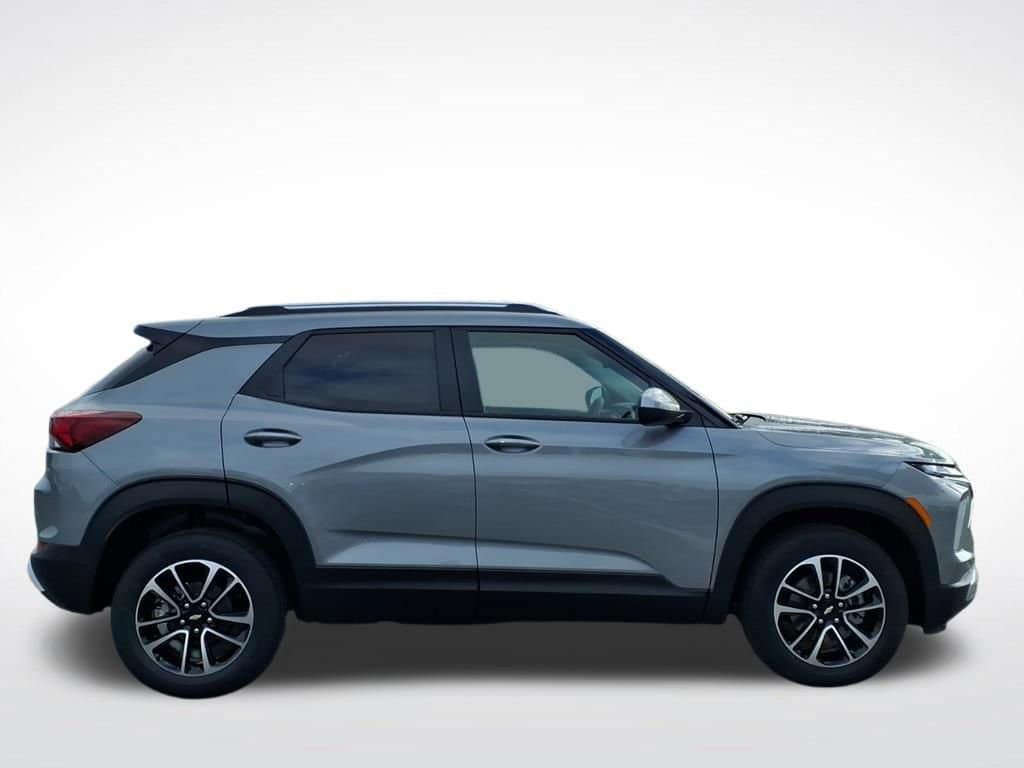 2026 Chevrolet Trailblazer - Image 2