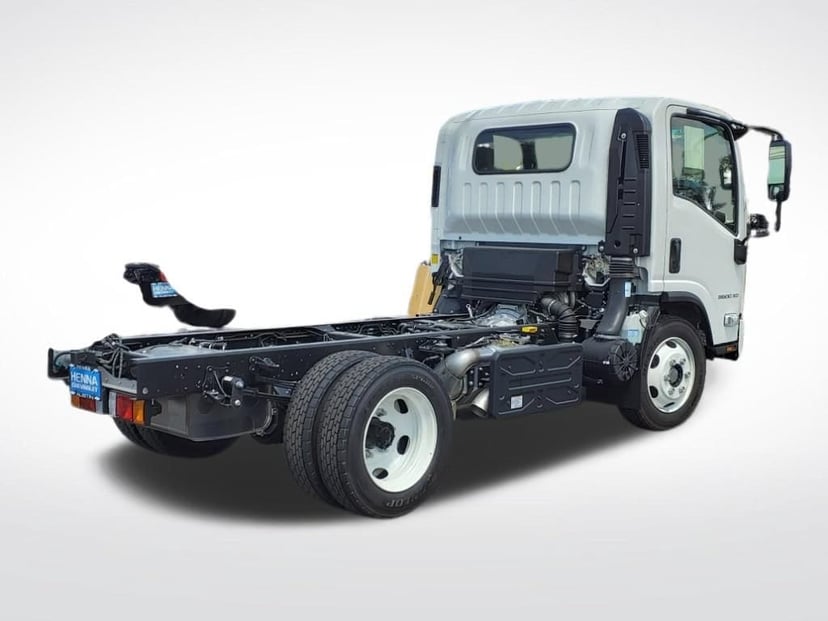 2025 Chevrolet Low Cab Forward 5500 XD - Image 2