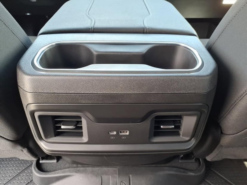 2026 Chevrolet Silverado 1500 - Image 18
