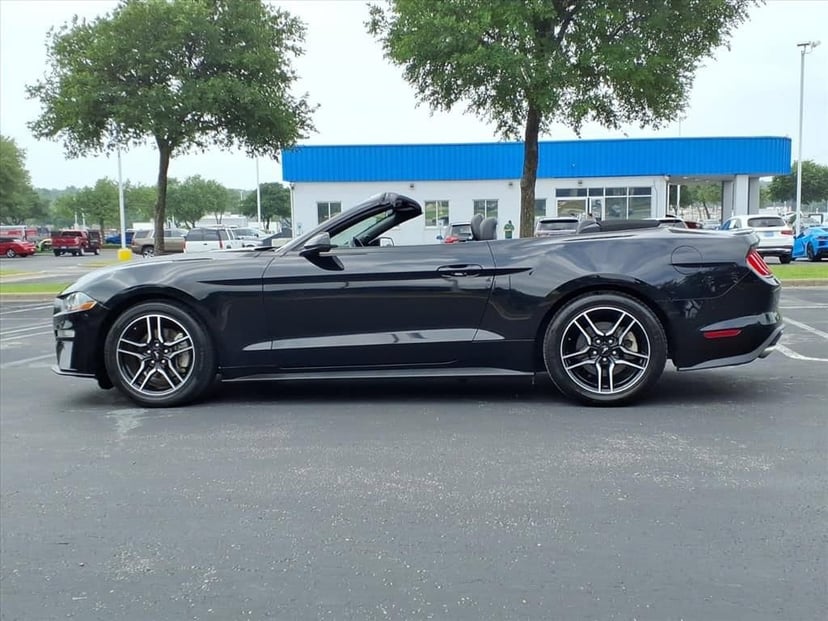 2023 Ford Mustang - Image 10