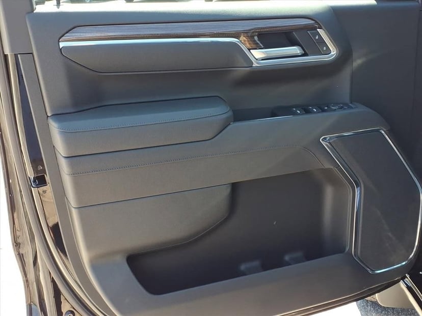 2026 Chevrolet Silverado 1500 - Image 14