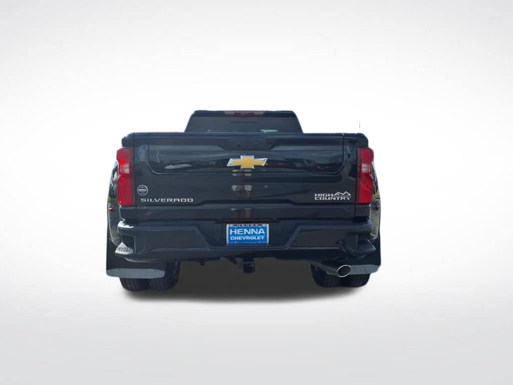 2026 Chevrolet Silverado 3500 HD - Image 3