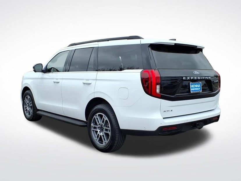 2025 Ford Expedition - Image 10