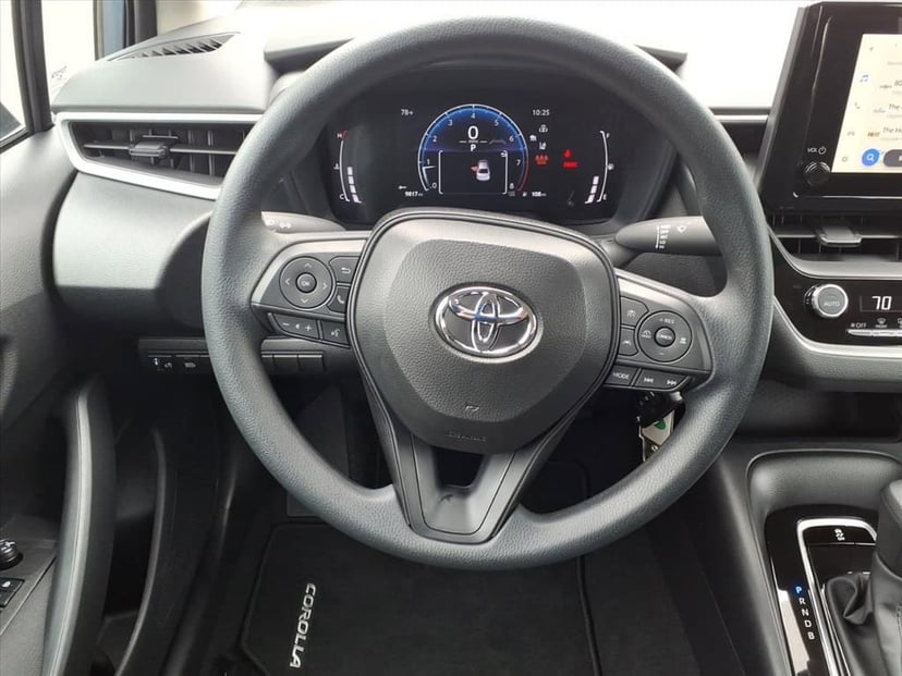 2026 Toyota Corolla - Image 25