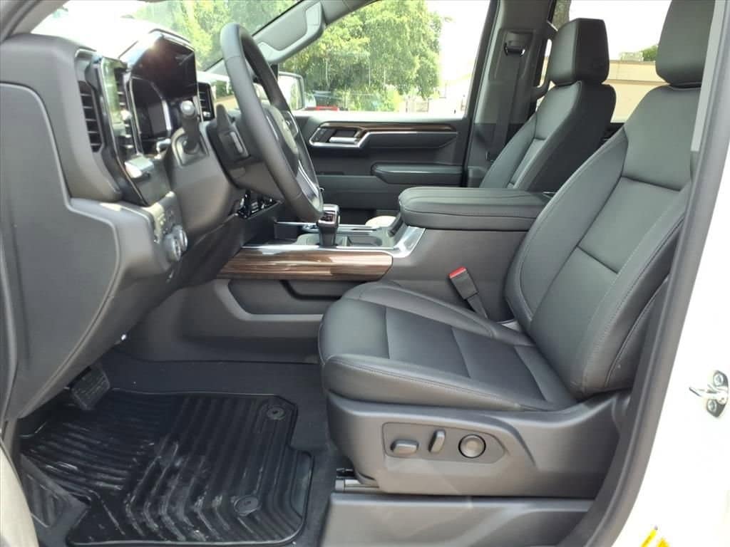 2026 Chevrolet Silverado 1500 - Image 14