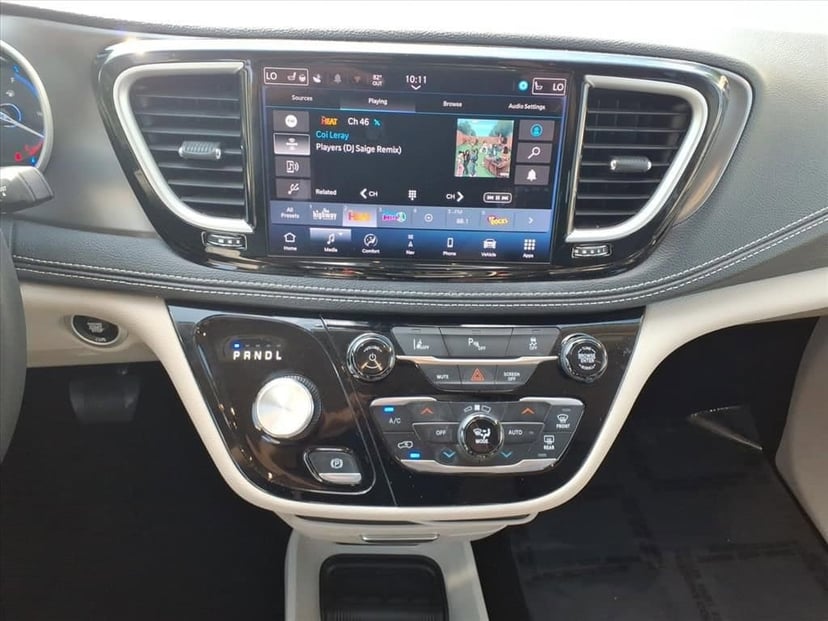 2024 Chrysler Pacifica - Image 28