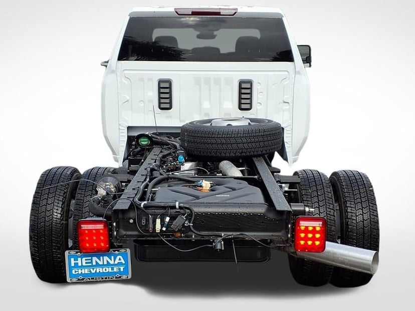 2026 Chevrolet Silverado 3500 HD Chassis Cab - Image 6