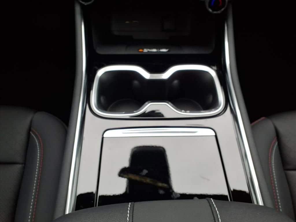 2026 Chevrolet Traverse - Image 20