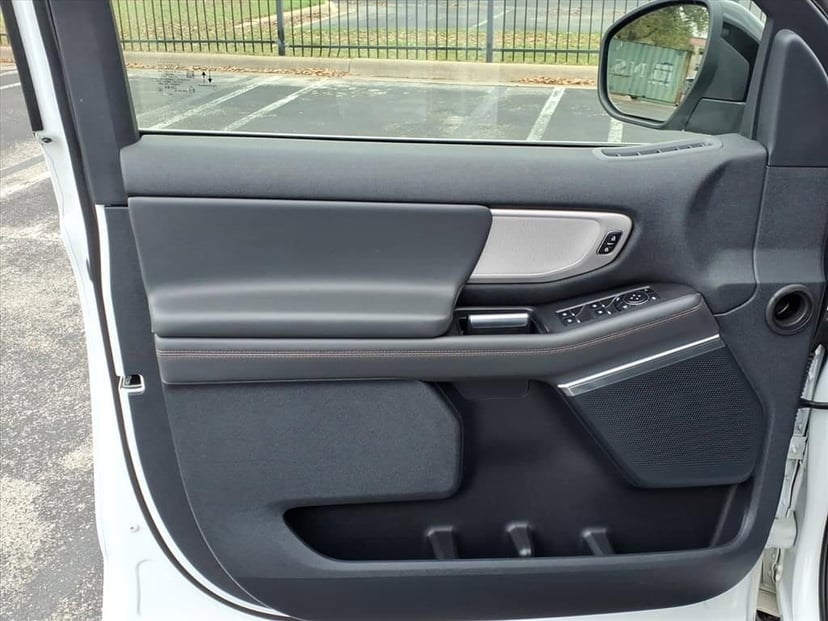 2025 Ford Expedition - Image 14