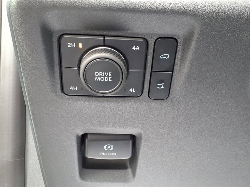 2025 Ford Expedition - Image 15