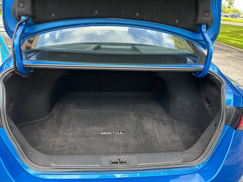 2025 Nissan Sentra - Image 26