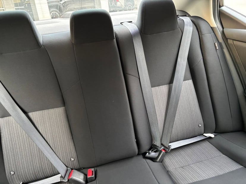 2025 Nissan Sentra - Image 32