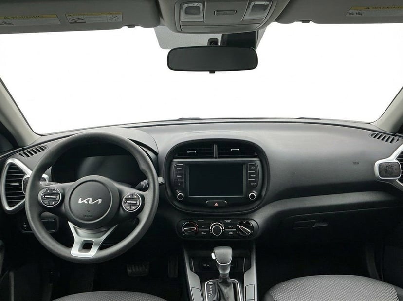 2025 Kia Soul - Image 8