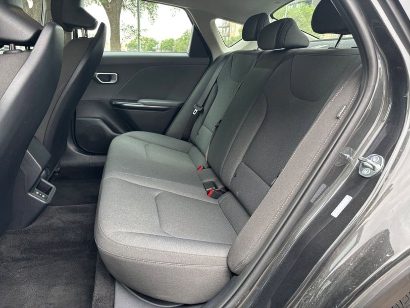 2025 Kia K4 - Image 21