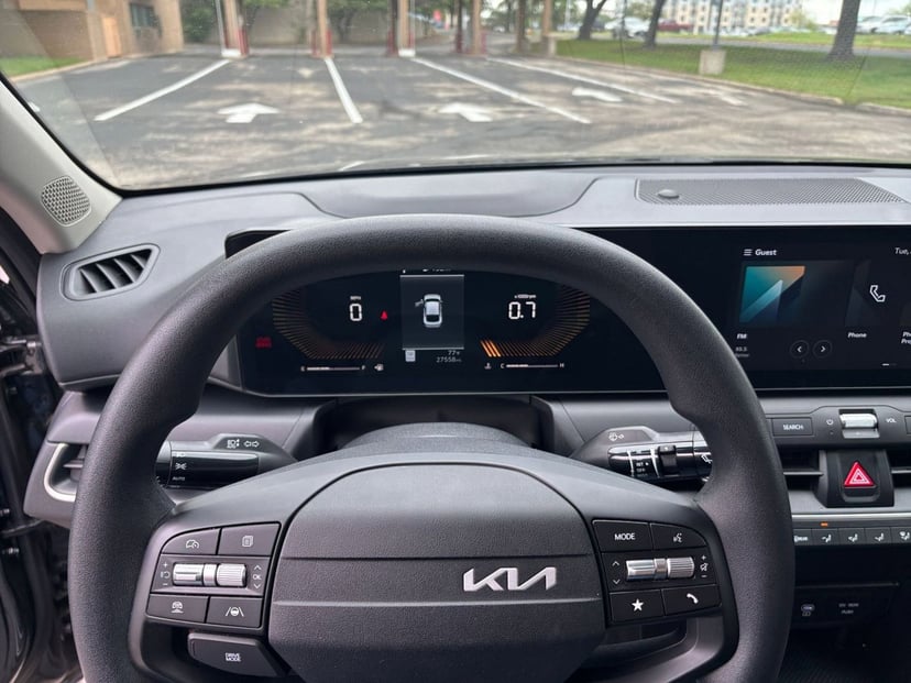 2025 Kia K4 - Image 29