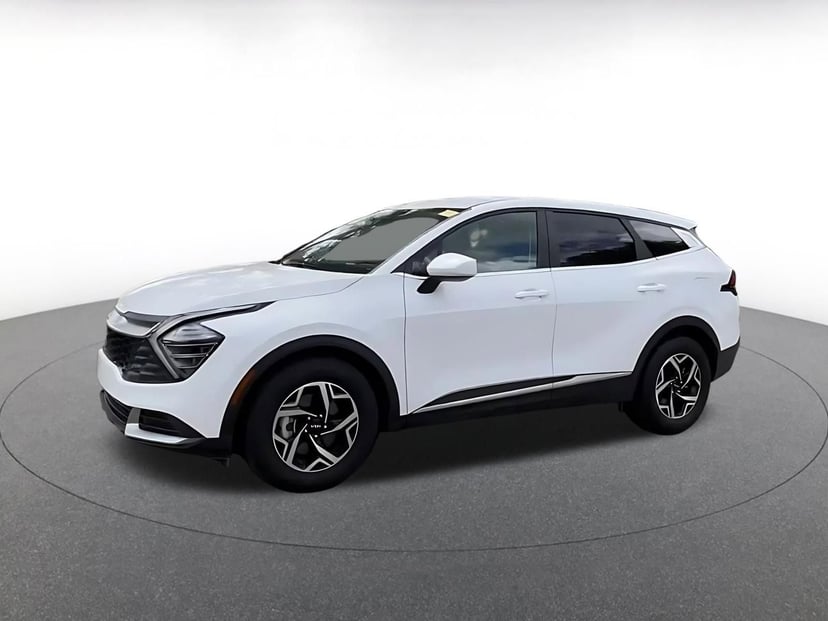 2025 Kia Sportage - Image 8