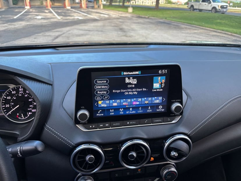2025 Nissan Sentra - Image 17