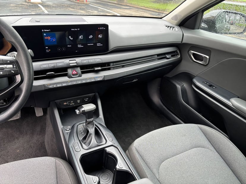 2025 Kia K4 - Image 30