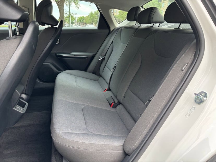 2025 Kia K4 - Image 22