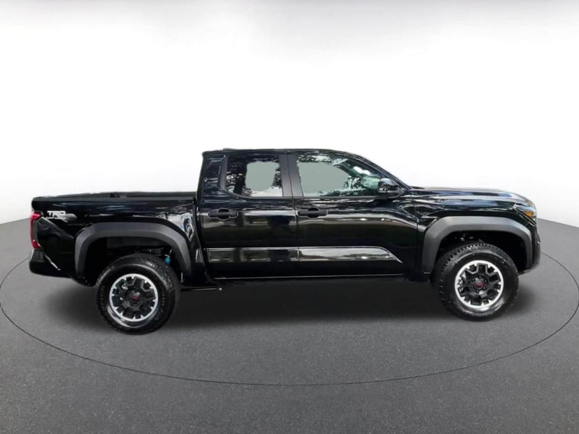 2024 Toyota Tacoma - Image 13