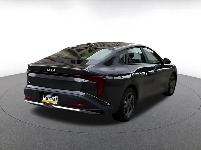 2025 Kia K4 - Image 12
