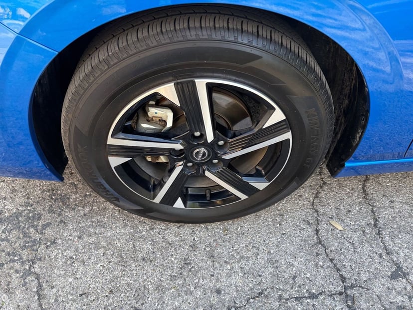 2025 Nissan Sentra - Image 20