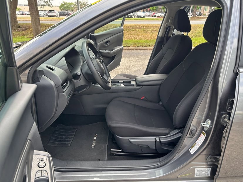2025 Nissan Sentra - Image 18
