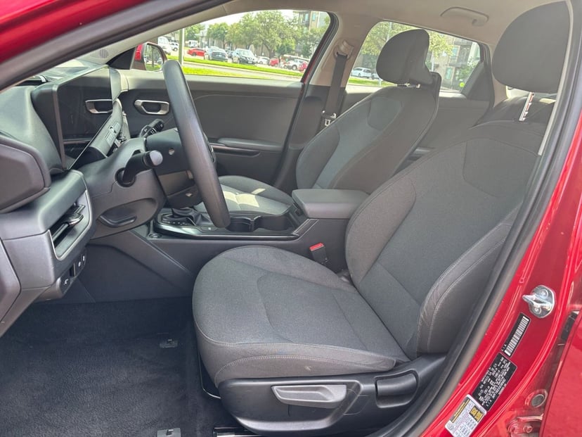 2025 Kia K4 - Image 22