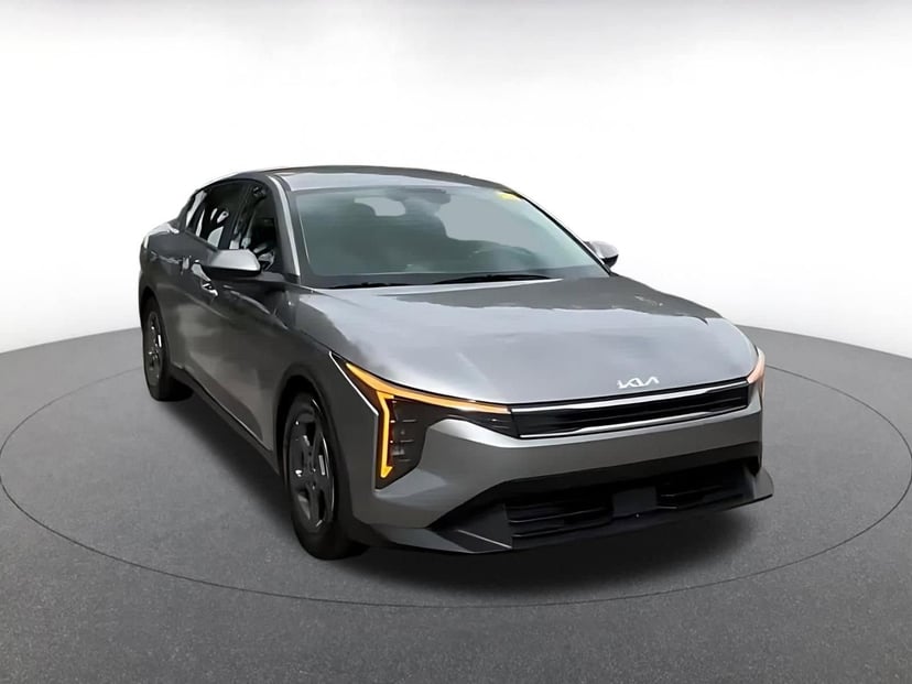 2025 Kia K4 - Image 3
