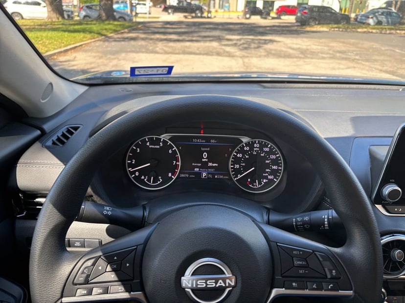 2025 Nissan Sentra - Image 29