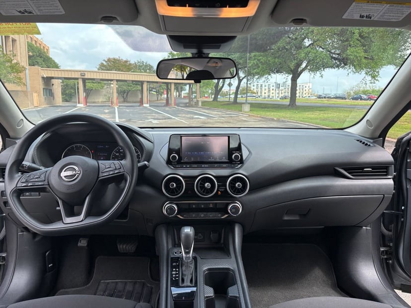 2025 Nissan Sentra - Image 23