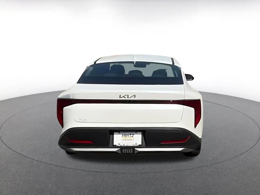 2025 Kia K4 - Image 12
