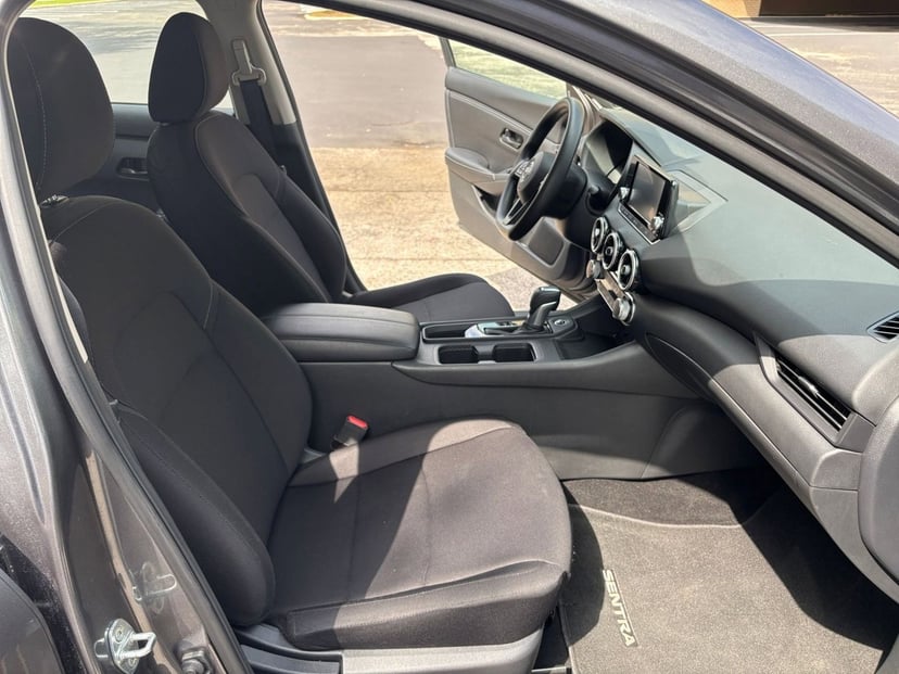 2025 Nissan Sentra - Image 26
