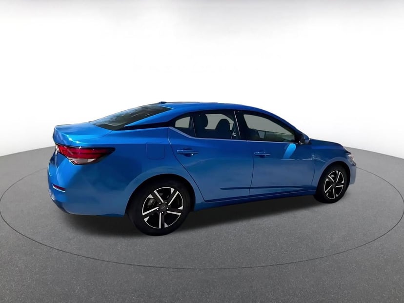 2025 Nissan Sentra - Image 13