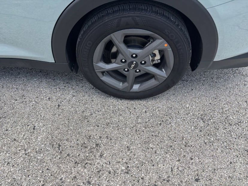 2025 Kia K4 - Image 25