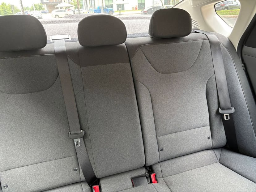 2025 Kia K4 - Image 32