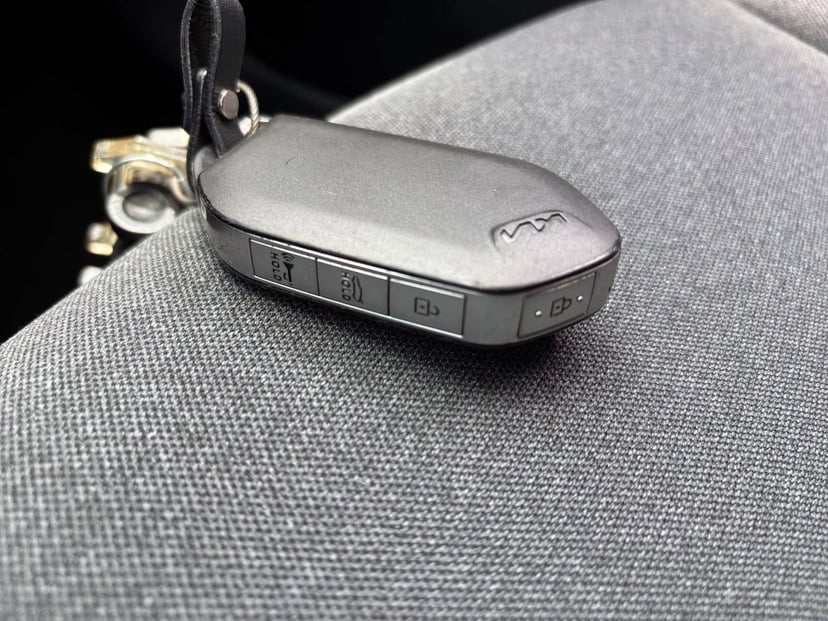 2025 Kia K4 - Image 18