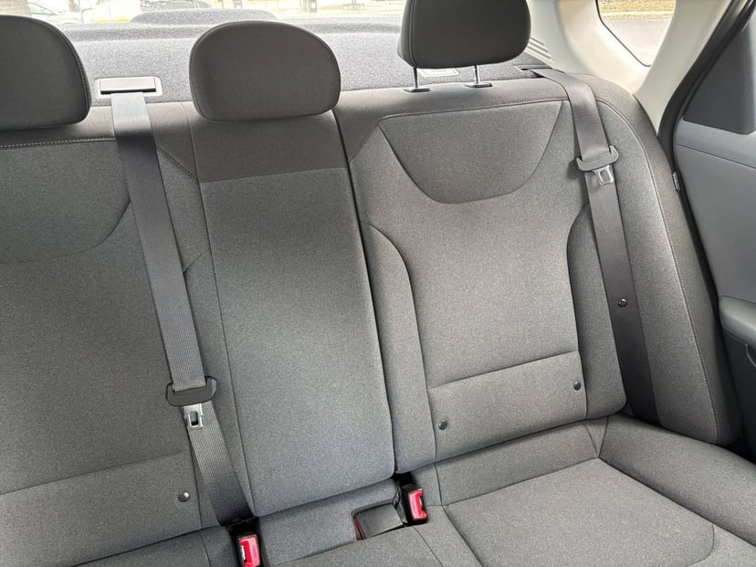2025 Kia K4 - Image 32