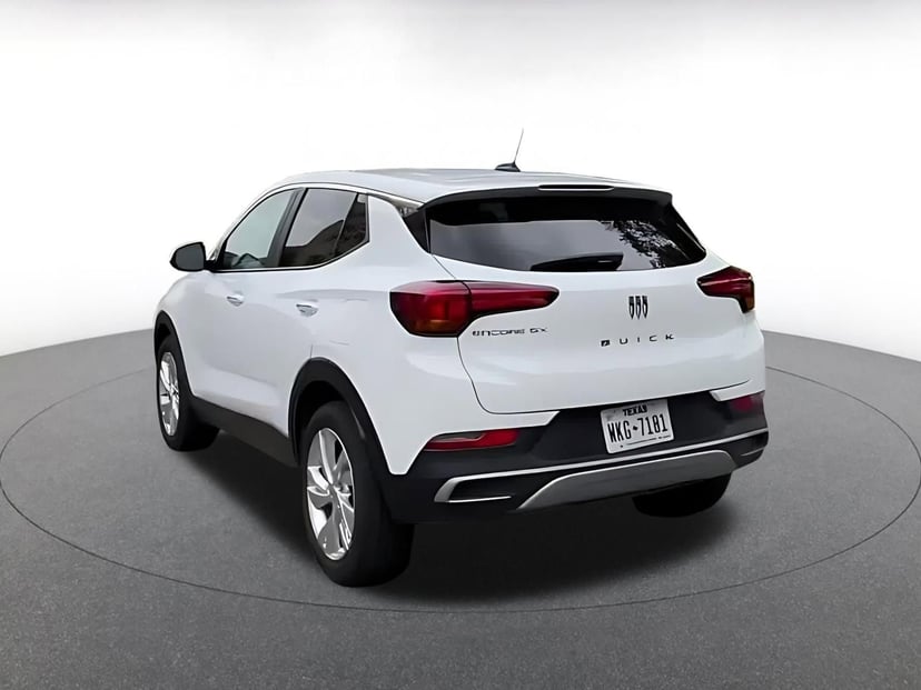 2025 Buick Encore GX - Image 11