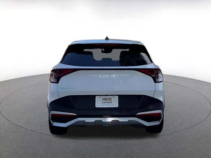 2025 Kia Sportage - Image 12