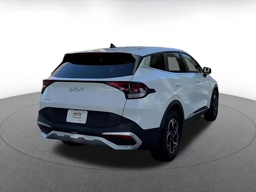 2025 Kia Sportage - Image 15